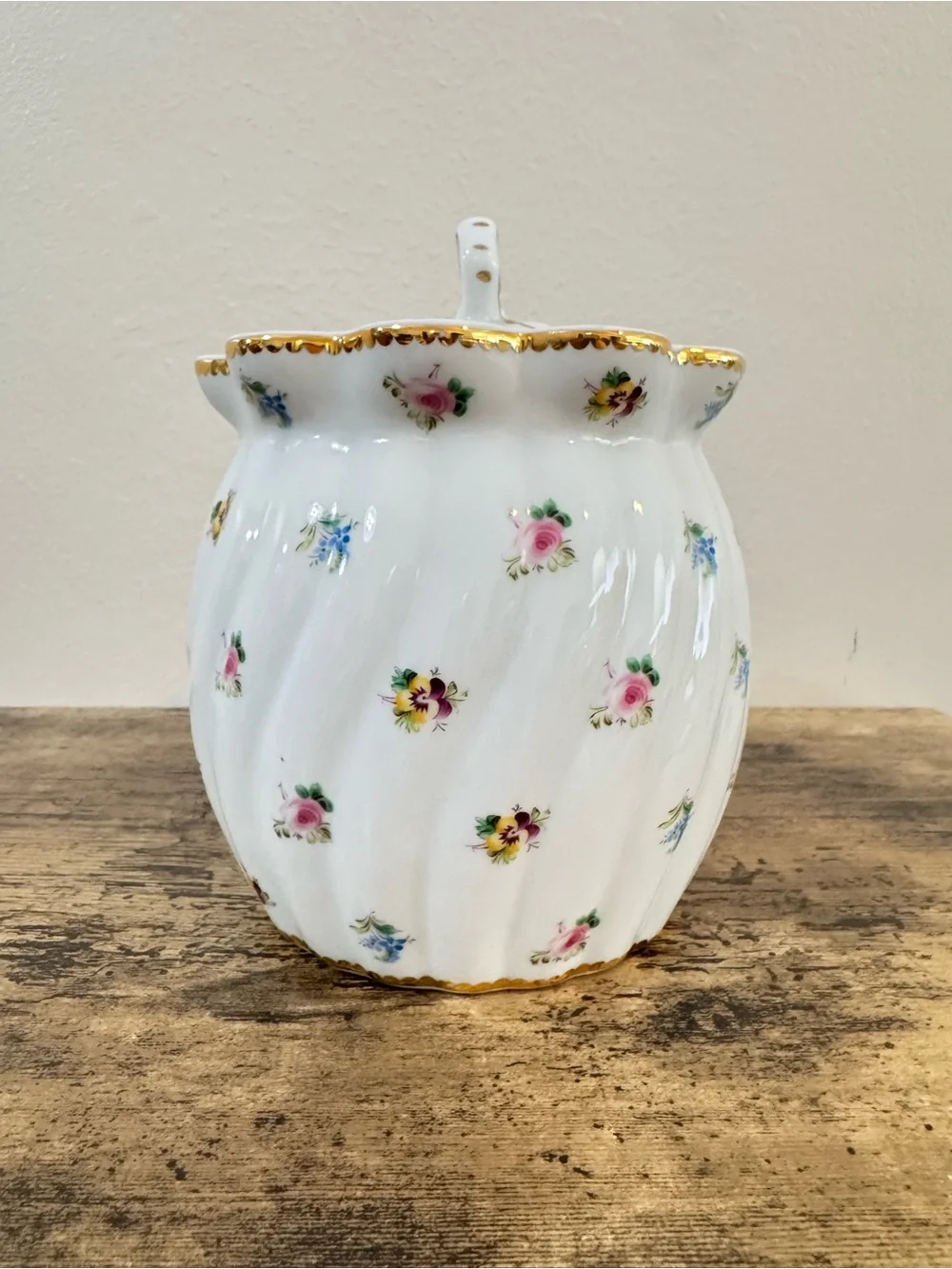 Porcelain Lidded Biscuit Jar Floral Gold Trim Heart Handle England